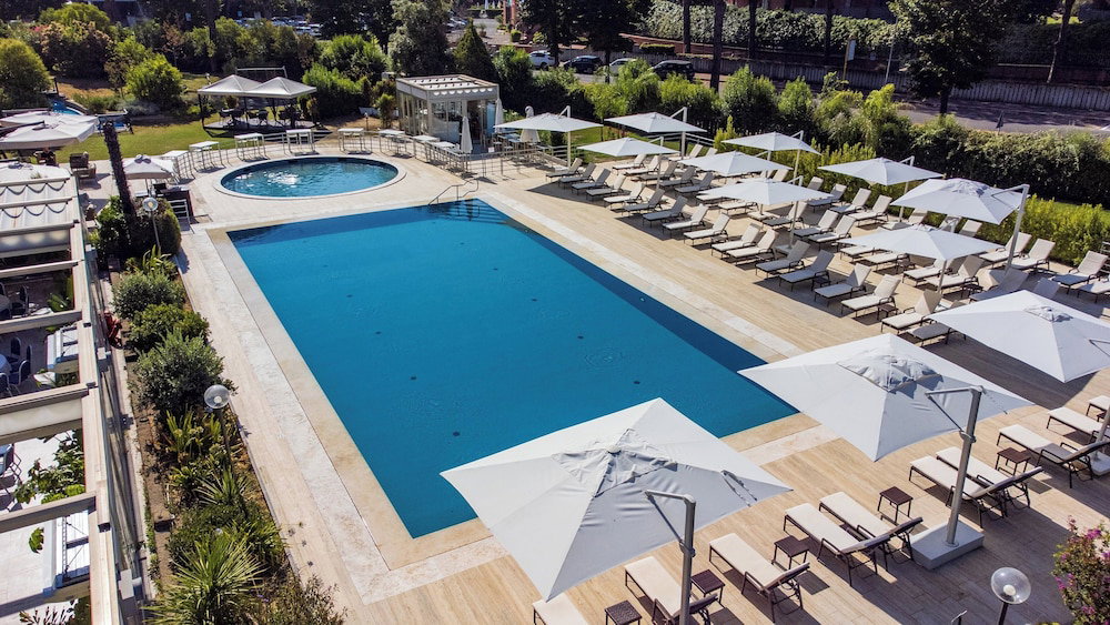 Hotel Holiday Inn Rome- Eur Parco Dei Medici By Ihg