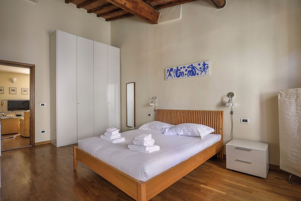Charming Apartment In Oltrarno
