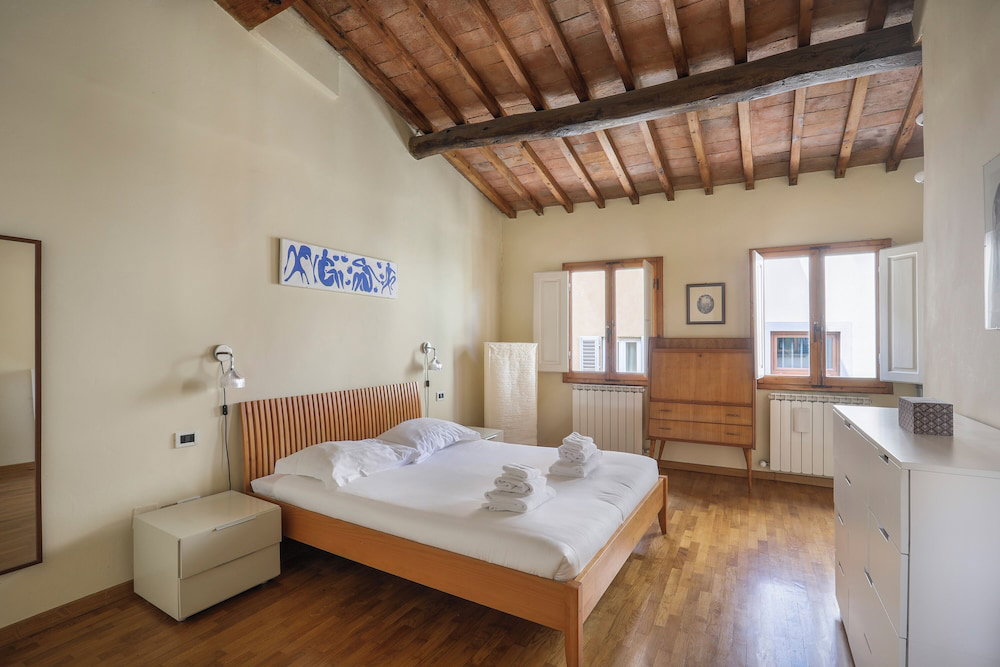 Charming Apartment In Oltrarno