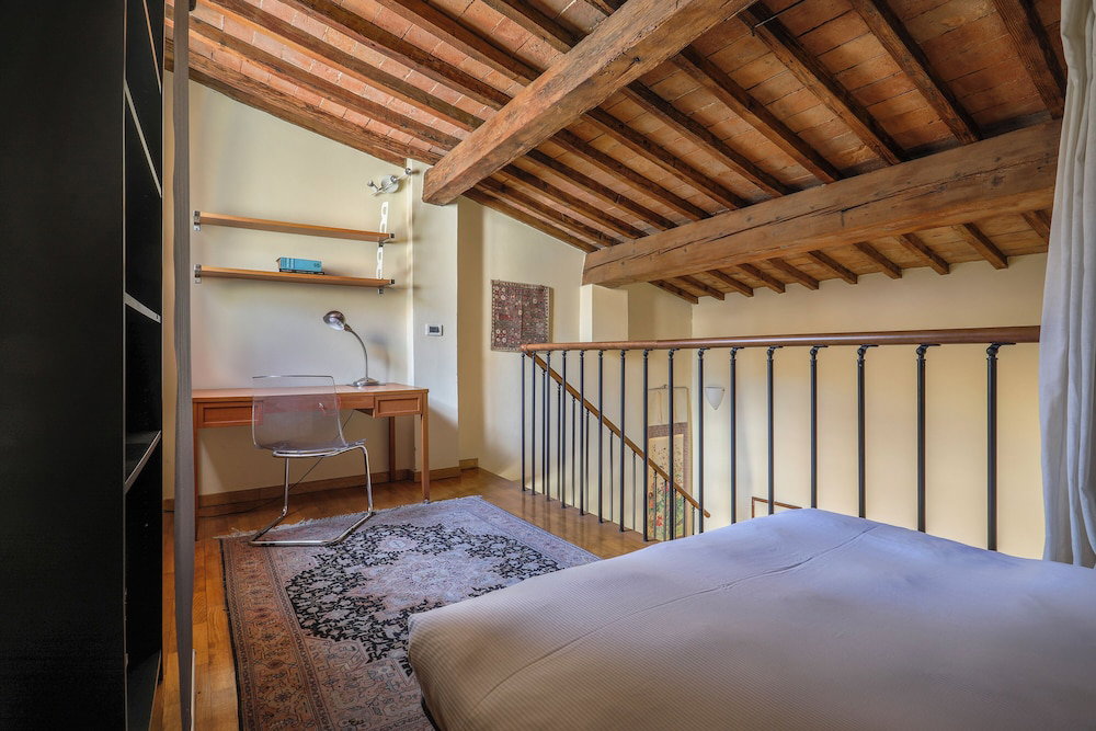 Charming Apartment In Oltrarno