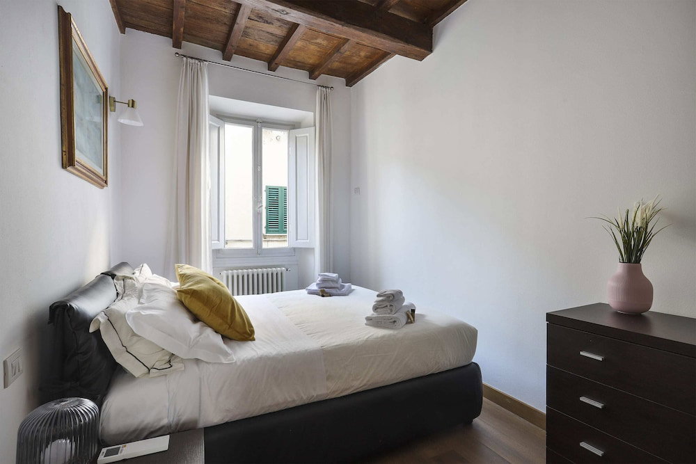 Oltrarno Modern Apartment In Florence
