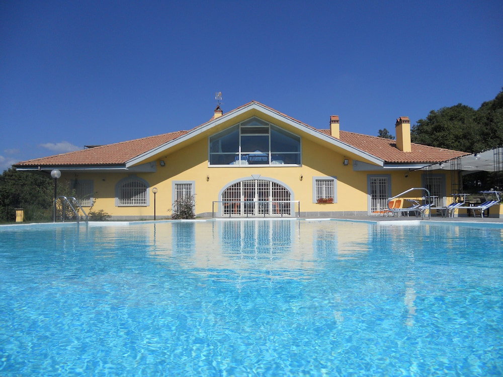 Hotel Agriturismo Il Casale Delle Ginestre