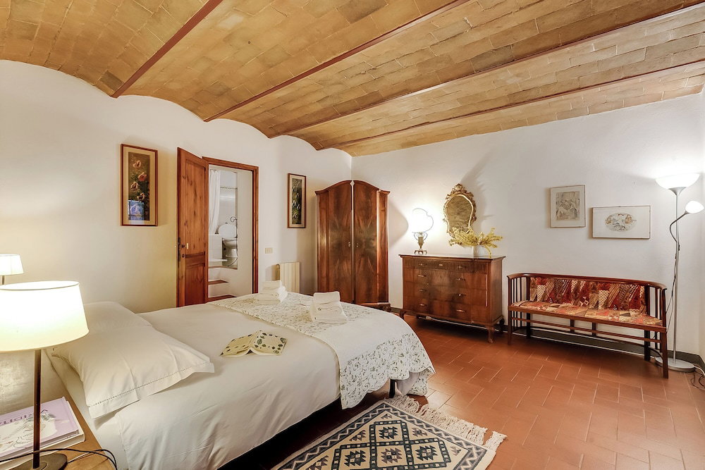 Relaxing Tuscan Terrazza Near Florence 4Shared Pool