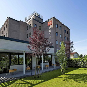 Hotel Ibis Firenze Prato Est cazare Campi Bisenzio