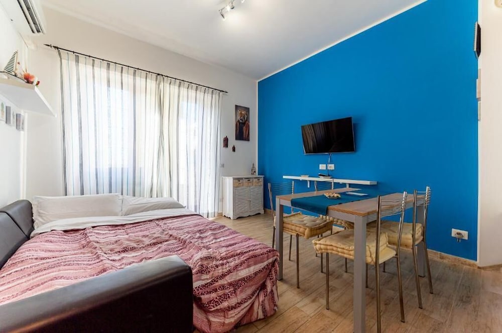 Sea View Flat - Close To The Beach
