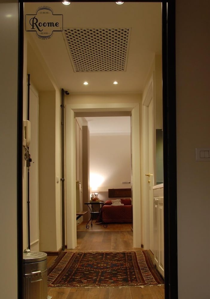 Hotel Roome B&B