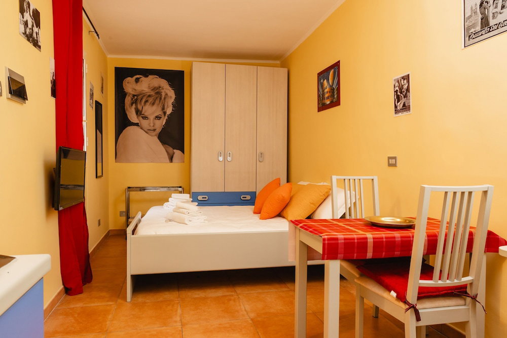 Hotel Studio House Da Pasolini A Mastroianni