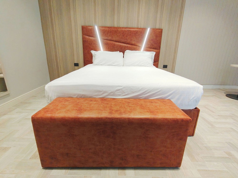 Hotel Crystal Domus