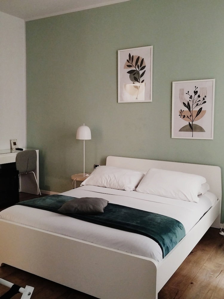 Hotel Ad 111 Coladirienzo Rooms