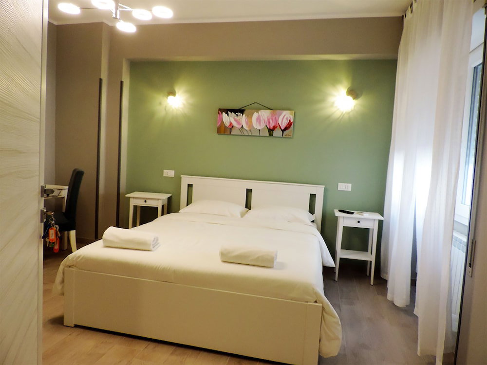 Hotel Pretty Tiburtina Room