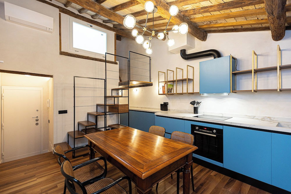 Hotel Rental In Rome Coronari Apartment