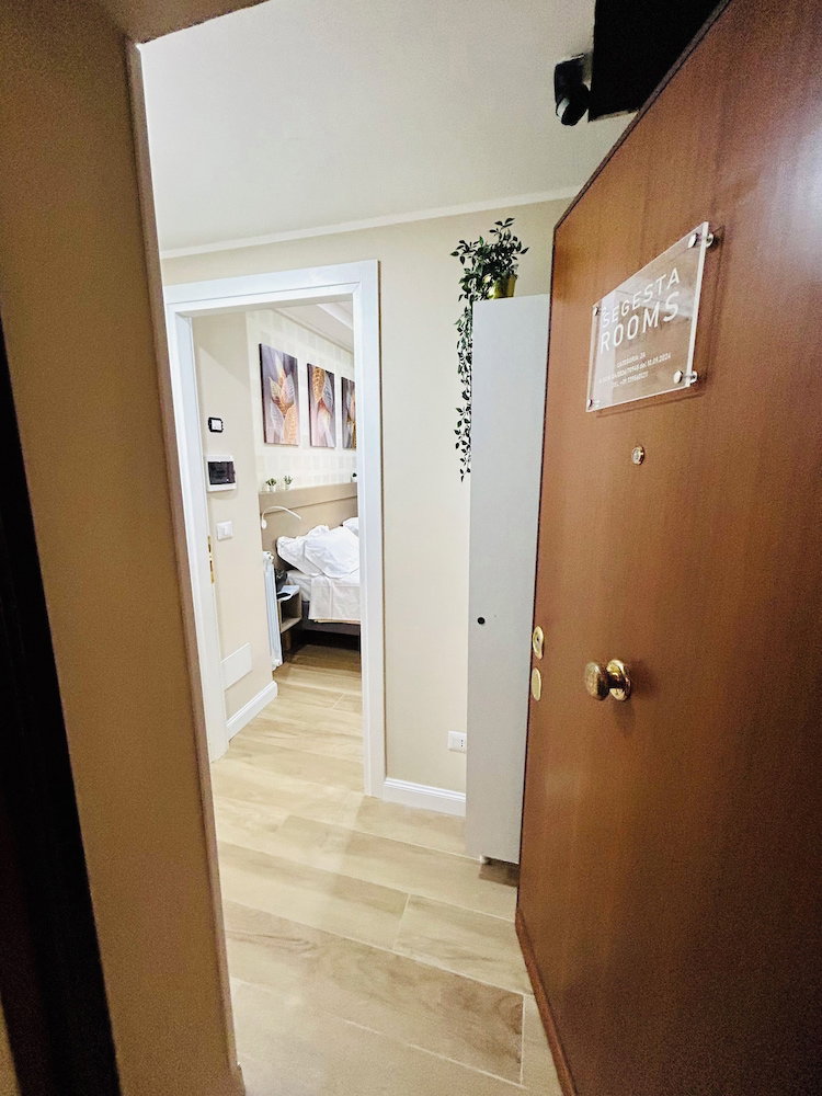 Hotel Segesta Rooms