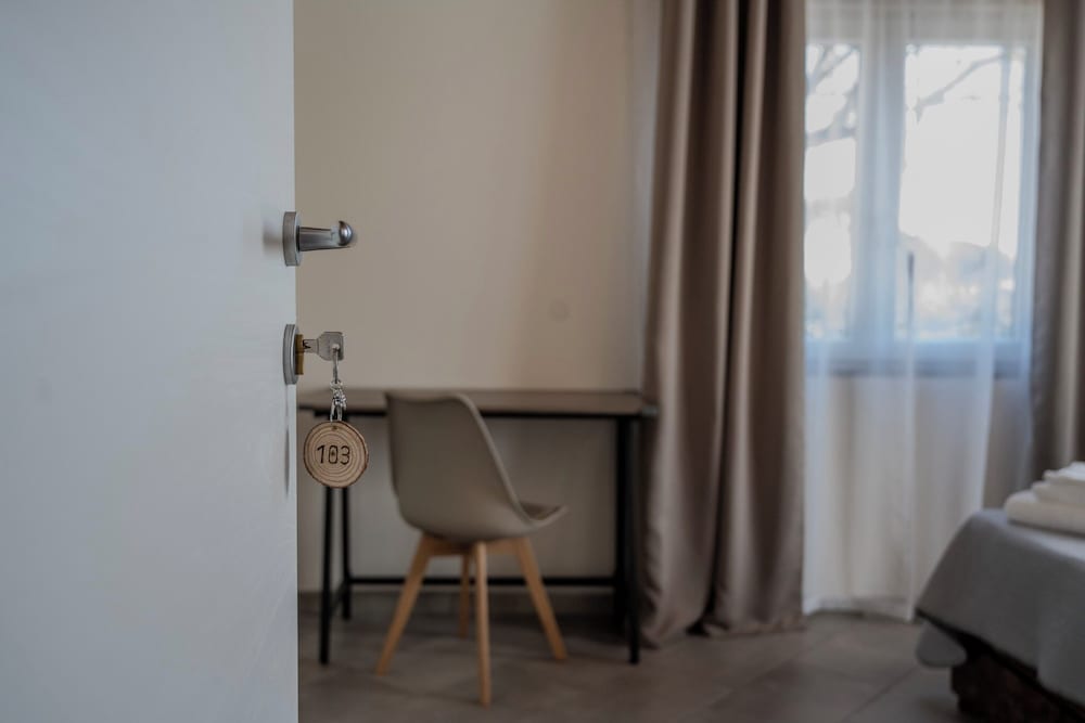 Hotel Casale In Legno Nella Natura Laziale