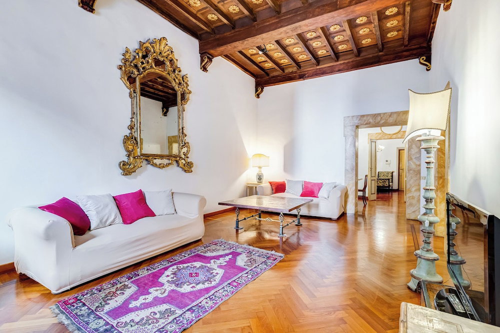 Hotel Historical Apartment Near Piazza Navona