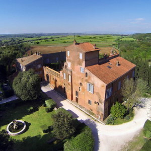 Hotel Castello Del Duca cazare Monte Caminetto