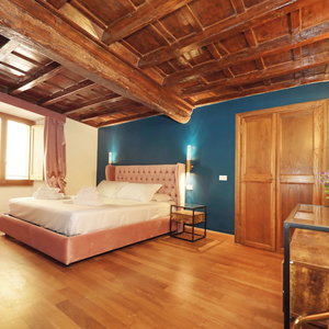 Hotel Golden Pantheon Rooms cazare Pigna