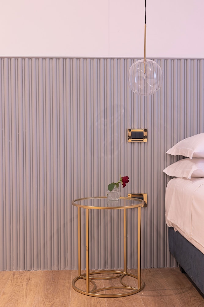 Hotel Tiburtina 86 Luxury Suites
