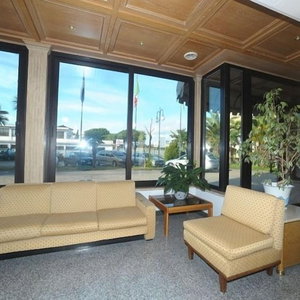Sejur Hotel L'aquila vacanta Pomezia