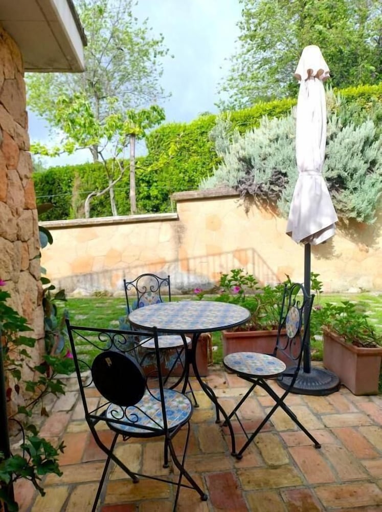 Hotel La Valle Dei Casali B&B