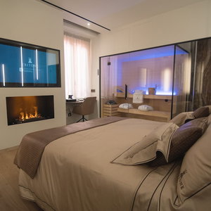 Sejur Tritone Luxury Suites Fontana Di Trevi vacanta Trevi