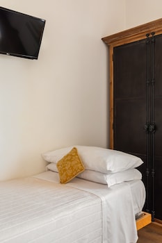 Guest House Maison 6