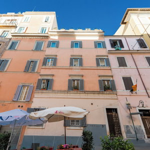 Hotel H77 Apartments - Maison D'art Collection cazare Monti