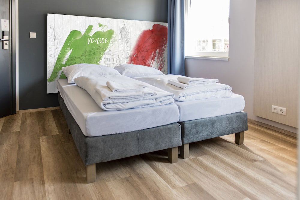 Hotel A&O Hostel Venezia Mestre