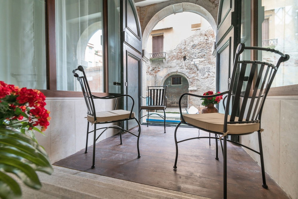 Hotel Riva Palace Apartments By Wonderful Italy