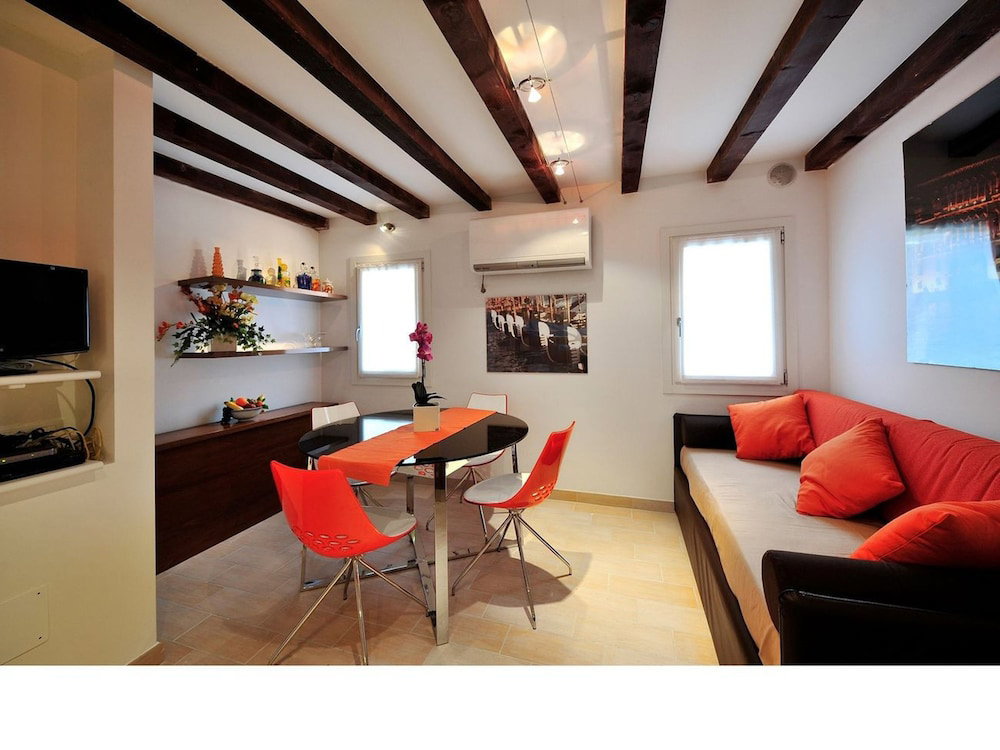 Hotel Creme Caramel Room By Wonderful Italy