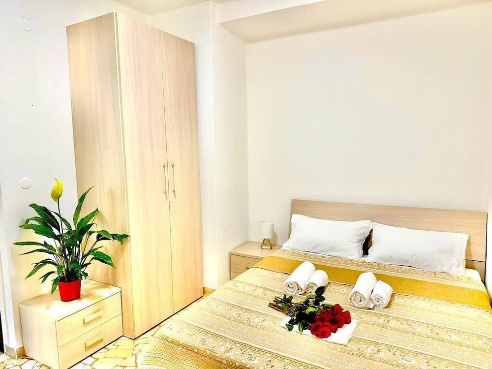 Hotel Happy Stay