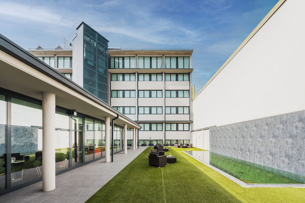 Hotel Spark By Hilton Milan Linate Airport