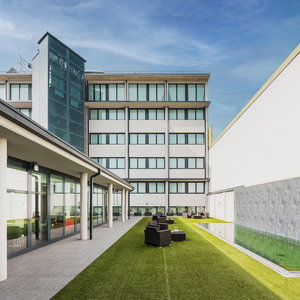 Hotel Spark By Hilton Milan Linate Airport cazare Novegro-Tregarezzo-San Felice