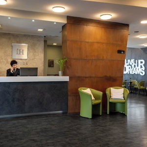 Hotel Ih Hotels Milano Lorenteggio cazare Corsico