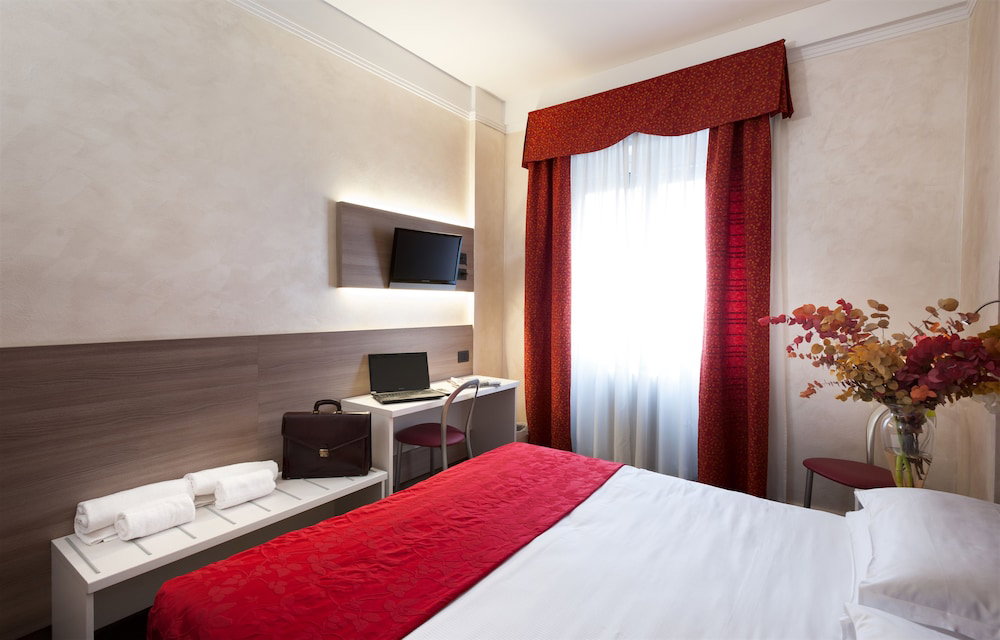 Hotel Hotel Gamma