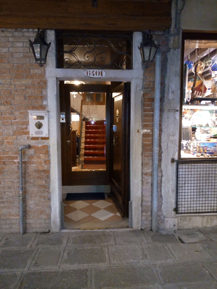Hotel Alloggi Ss Giovanni E Paolo