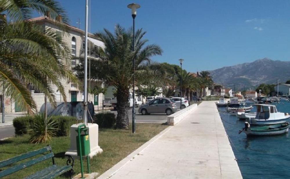 Hotel Apartments Mali Raj