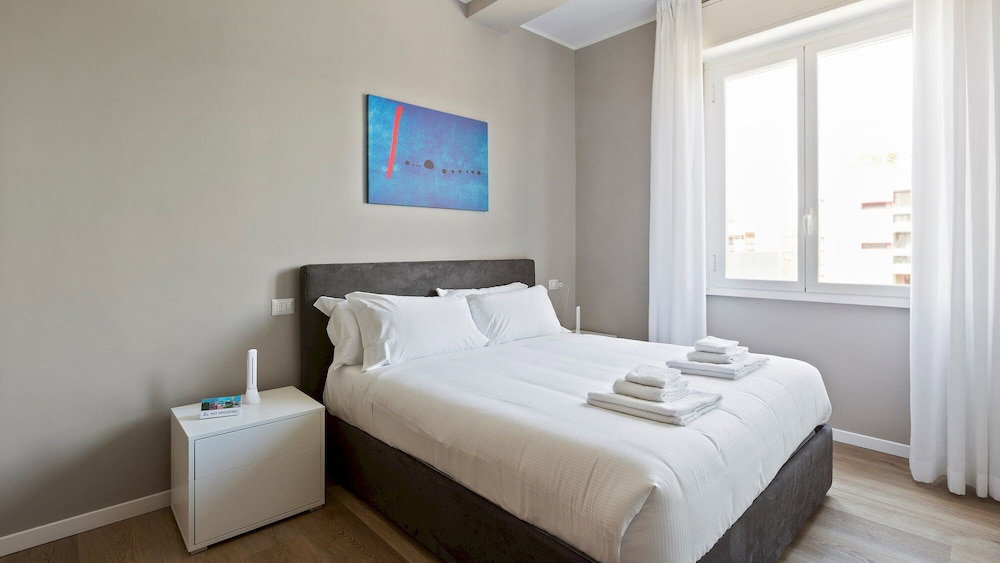 Hotel Italianway Easy - Largo Allegri 4