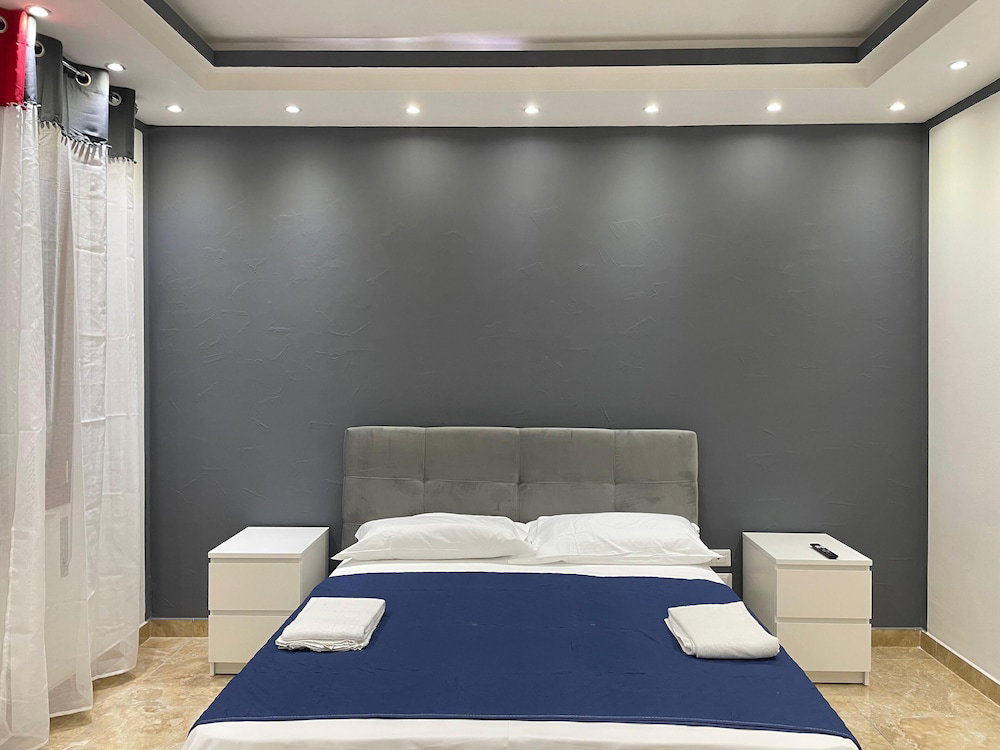 Hotel Venetian Breeze