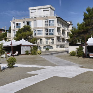Hotel Hotel Petit Palais cazare Lido