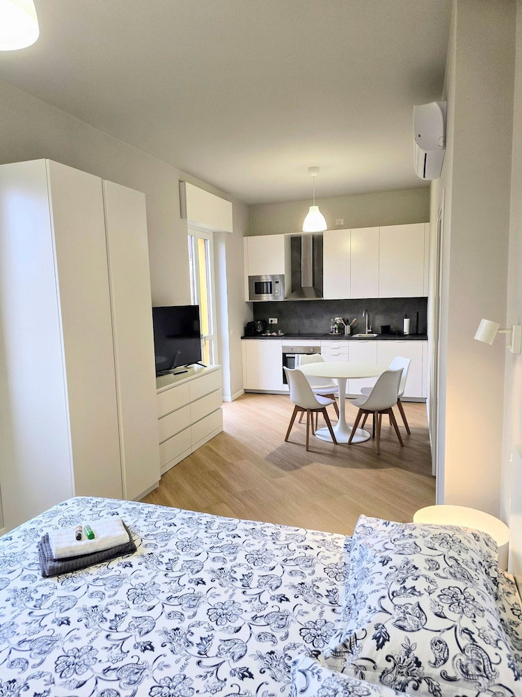 Hotel Monza Apartments