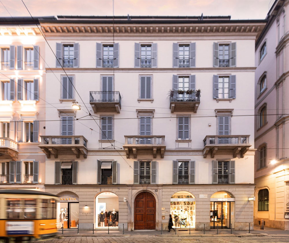 Hotel Domya - Manzoni 25