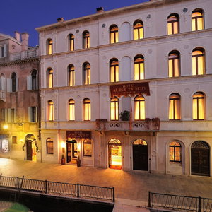 Hotel Hotel Ai Due Principi cazare Castel Condino