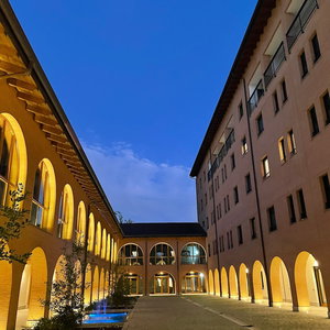 Hotel Corte Milano - Hostel cazare Rozzano