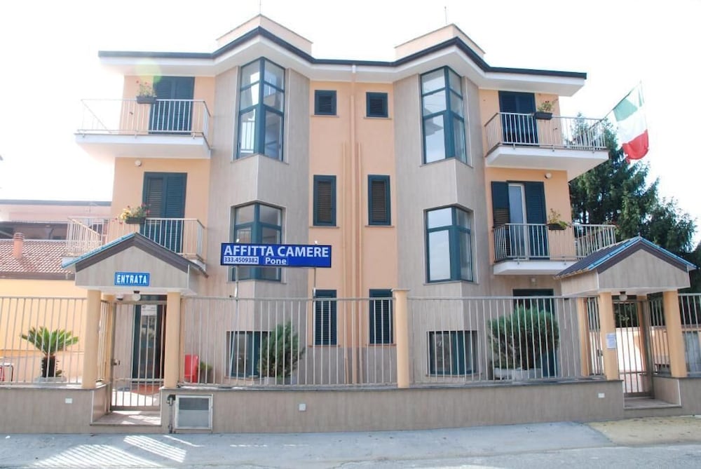 Hotel Affittacamerepone