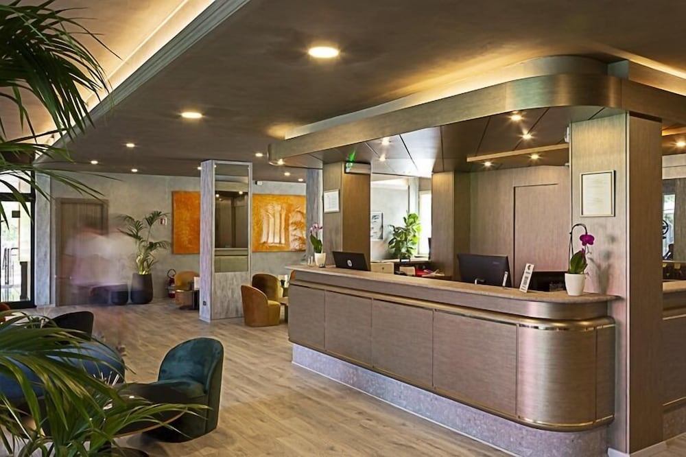 Hotel Hotel Embassy Pero