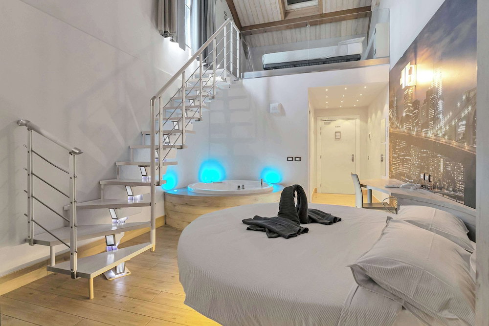 Hotel Suite A Tema