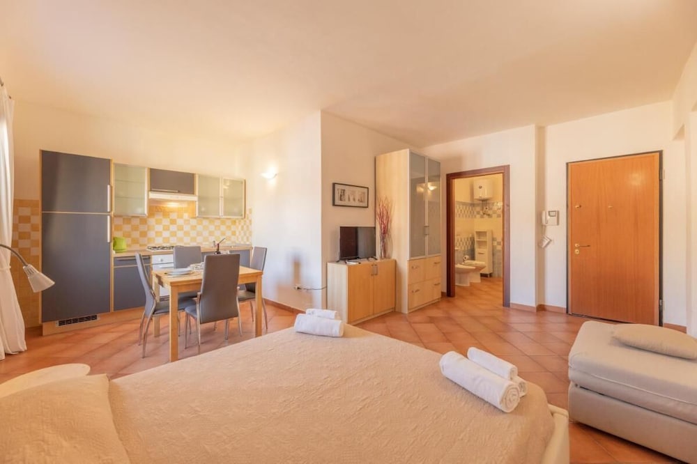 Relaxing Cristal Blu Studio Sleeps 4 Persons