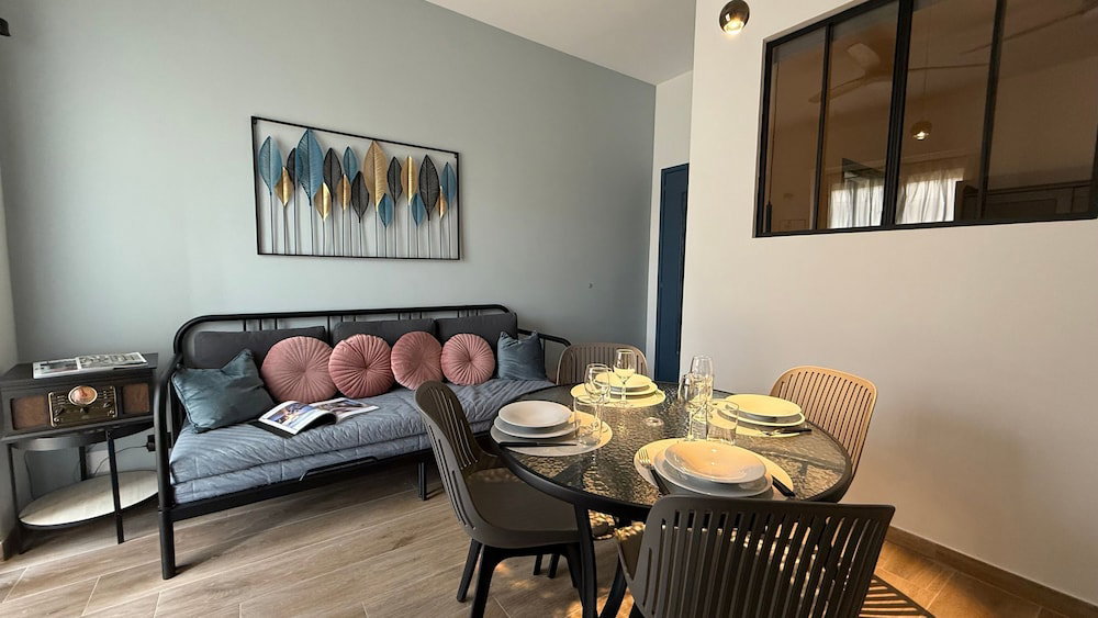 Hotel M P Beach House In Diano Marina