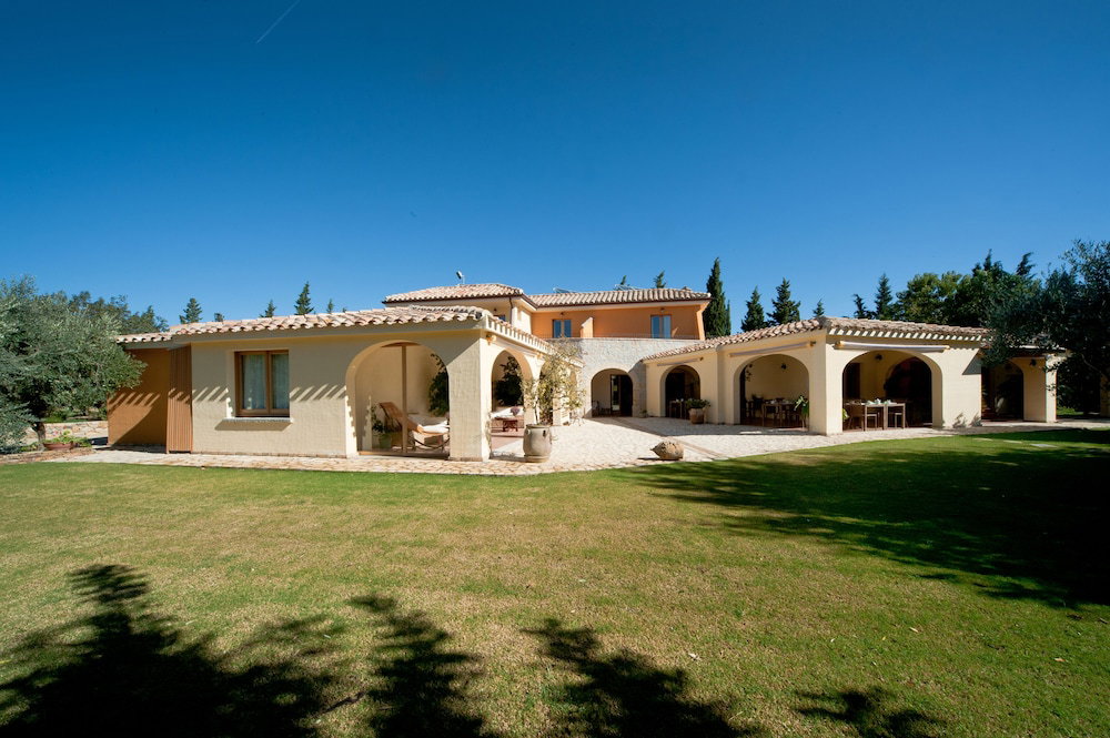 Hotel S'arenada Hotel