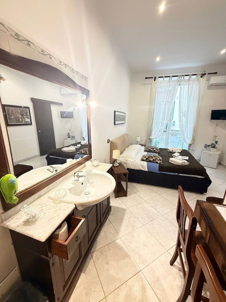 Hotel B&B Plebiscito Home